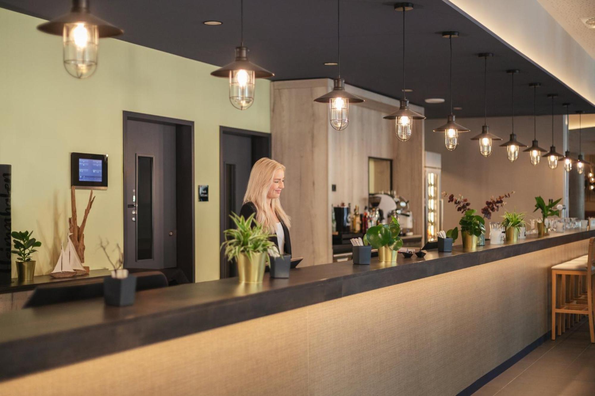 Holiday Inn - The Niu, Yen Hamburg City By Ihg Exterior foto